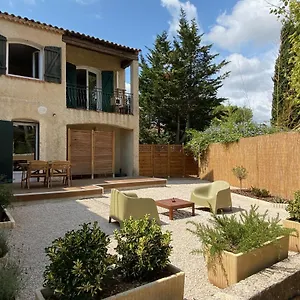 bel-appartement-avec-terrasse-et-beau-jardin.fr-provencehotel.com/